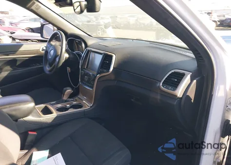 2017 Jeep Grand Cherokee Laredo 4X4 z USA, uszkodzony, nr VIN 1C4RJFAG1HC886388